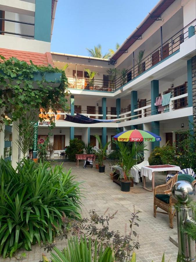 New Kovalam Beach Hotel Dış mekan fotoğraf