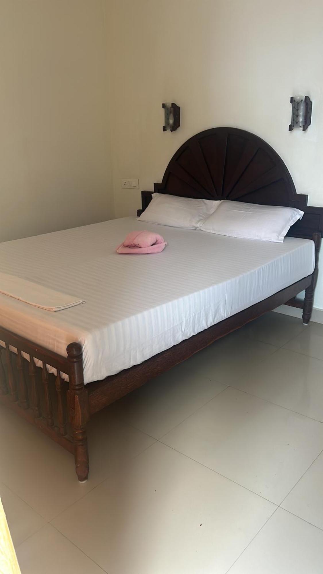 New Kovalam Beach Hotel Dış mekan fotoğraf