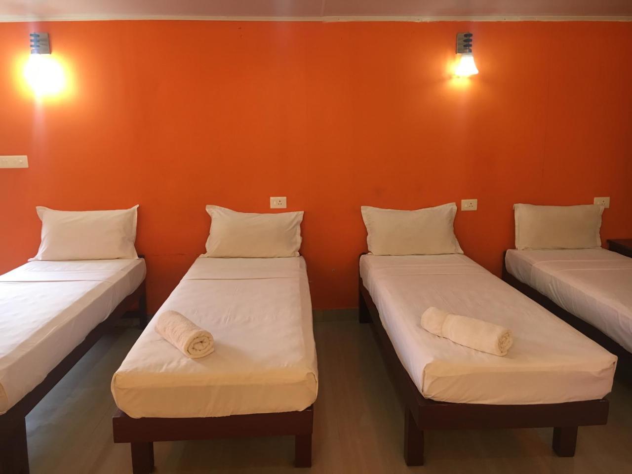 New Kovalam Beach Hotel Dış mekan fotoğraf